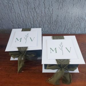 Caixa cartonada para padrinhos de casamento