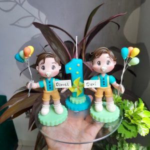 Vela Personalizada Gêmeos em biscuit
