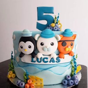 Bolo fake Octonautas , Fundo do mar e Fazendinha 1 andar