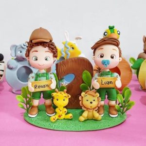 Vela em biscuit safari Gêmeos